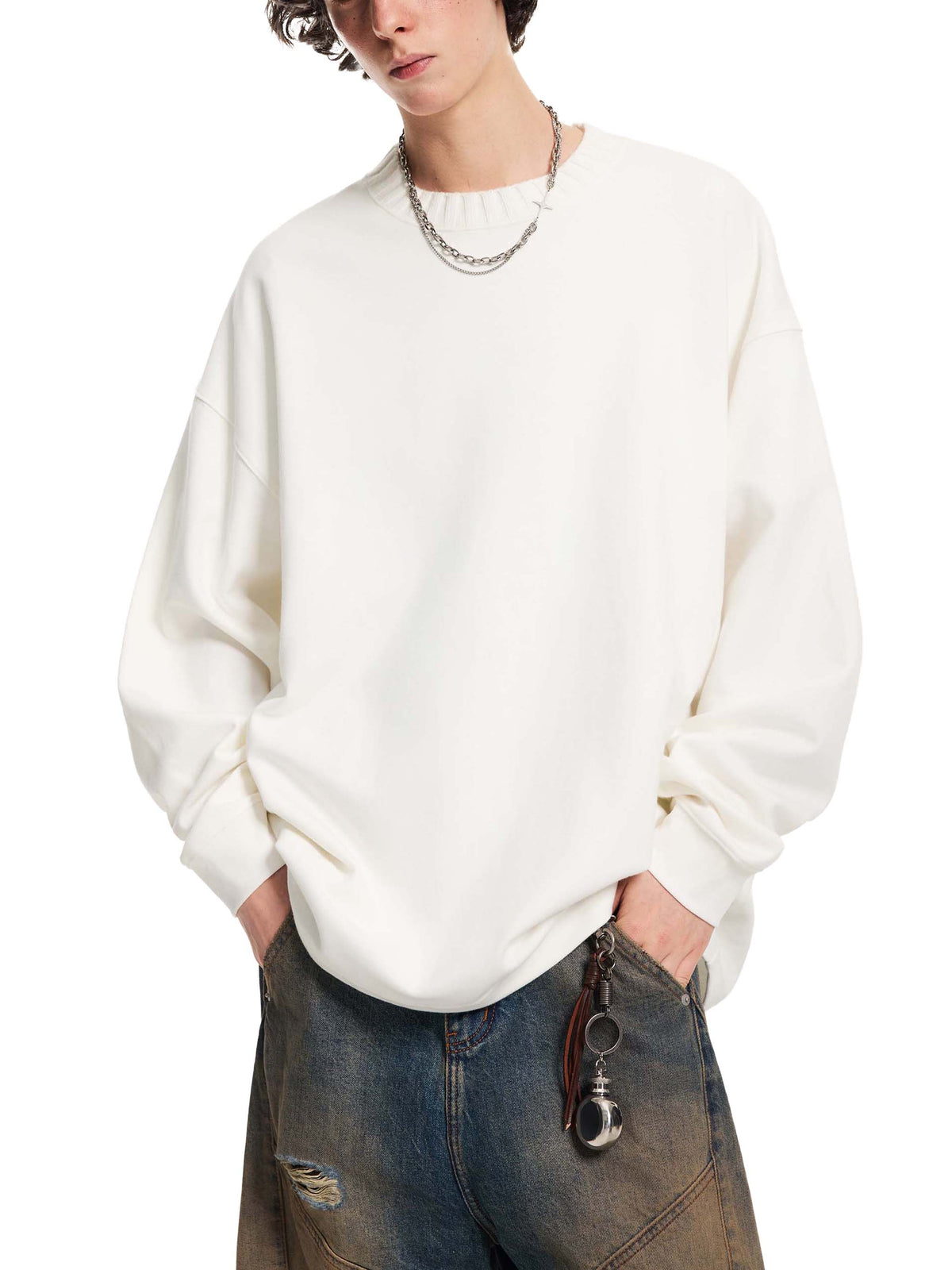 FILLER ARC oversized knit collar sweatshirt in Light Gray, worn by a model, front view | Formless